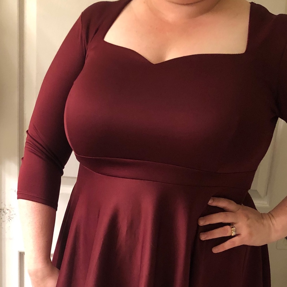 Beautiful burgundy dress - vintage style